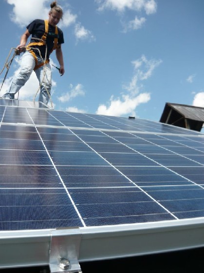 Практическая реализация системы на солнечных батареях для экономии электроэнергии.24
