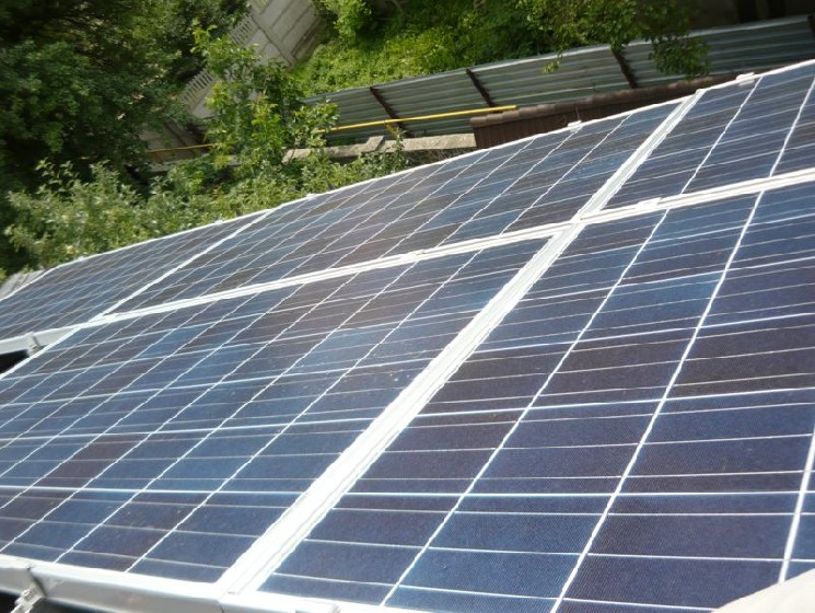 Практическая реализация системы на солнечных батареях для экономии электроэнергии.26